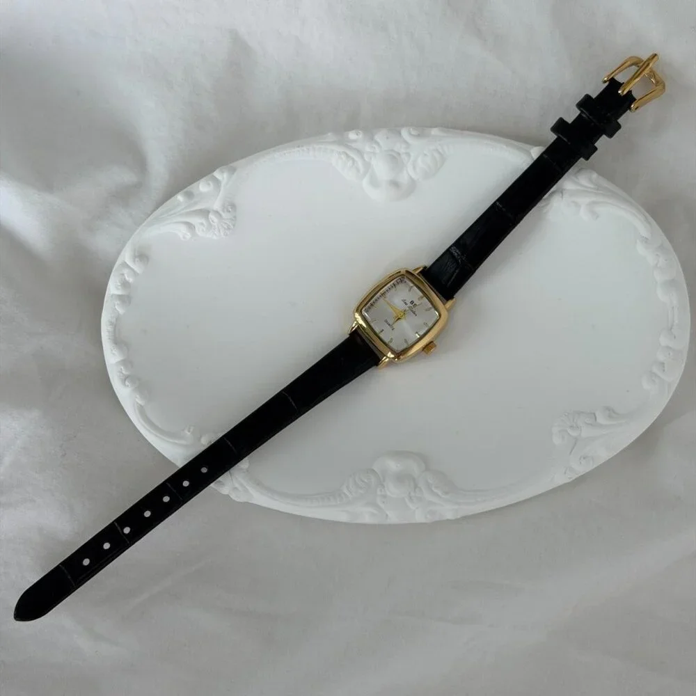 Sku 0487 vintage vibe retro mini watch gold black‎ leather strap + in a gift bag
